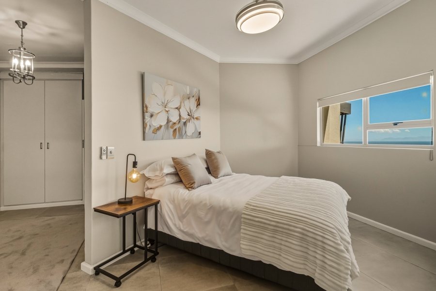 4 Bedroom Property for Sale in Gordon Heights Western Cape